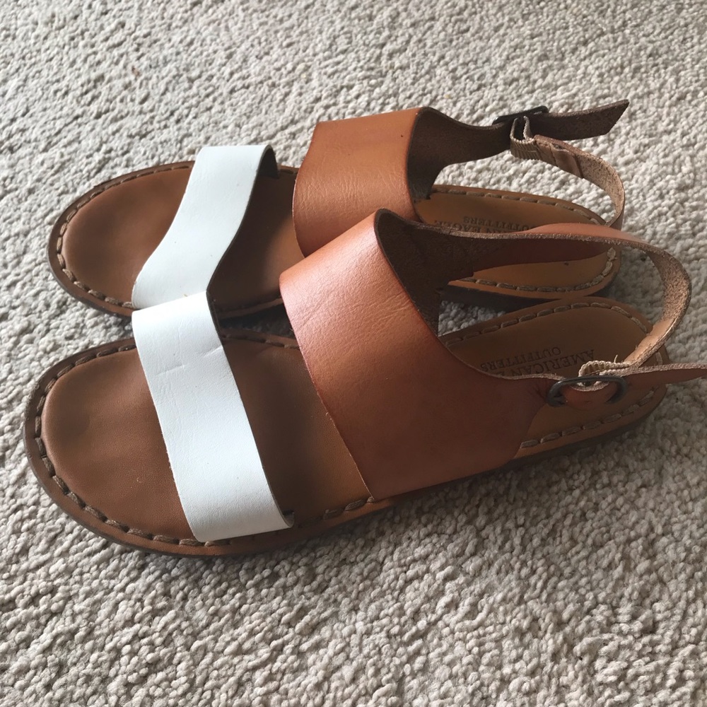 American Eagle Sandals